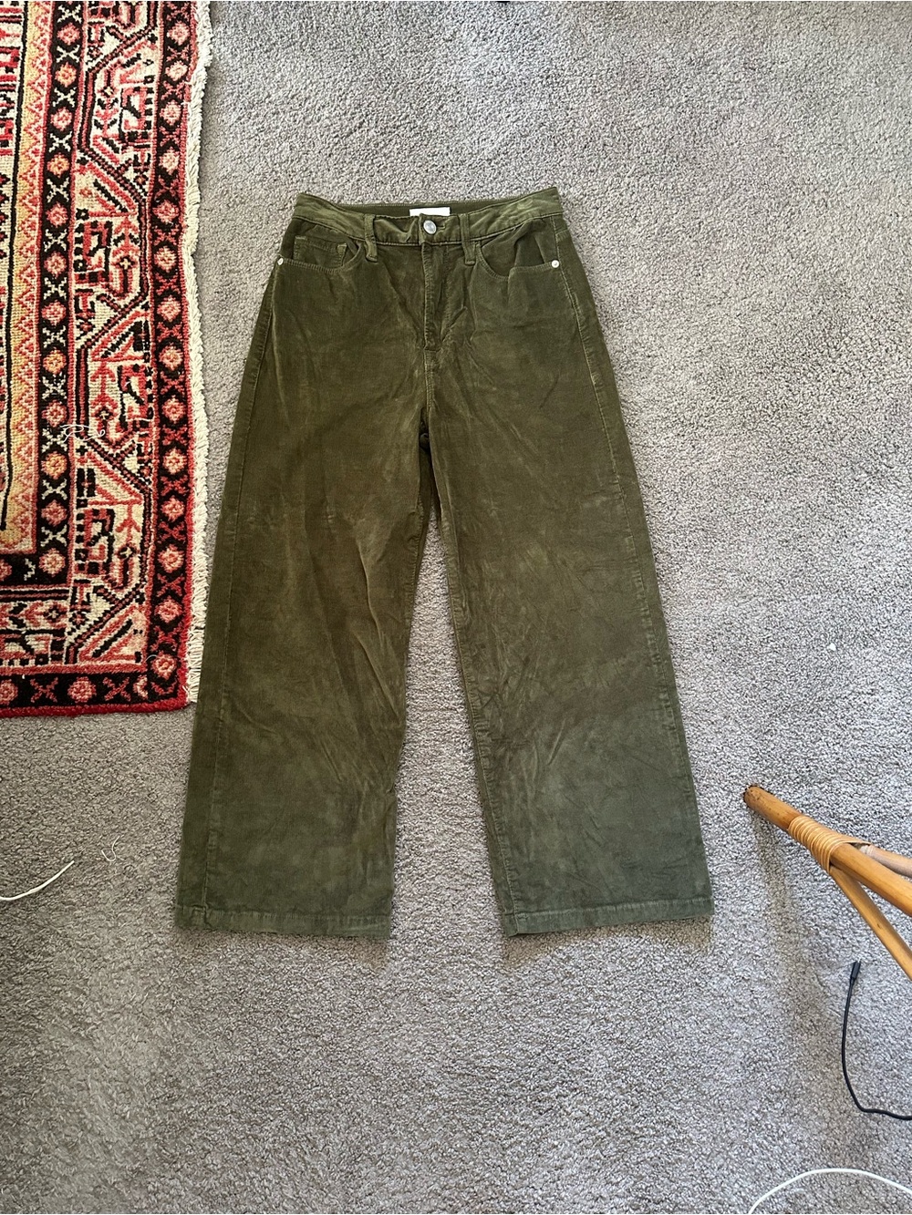 Frame Ali Wide Crop Corduroy Pants